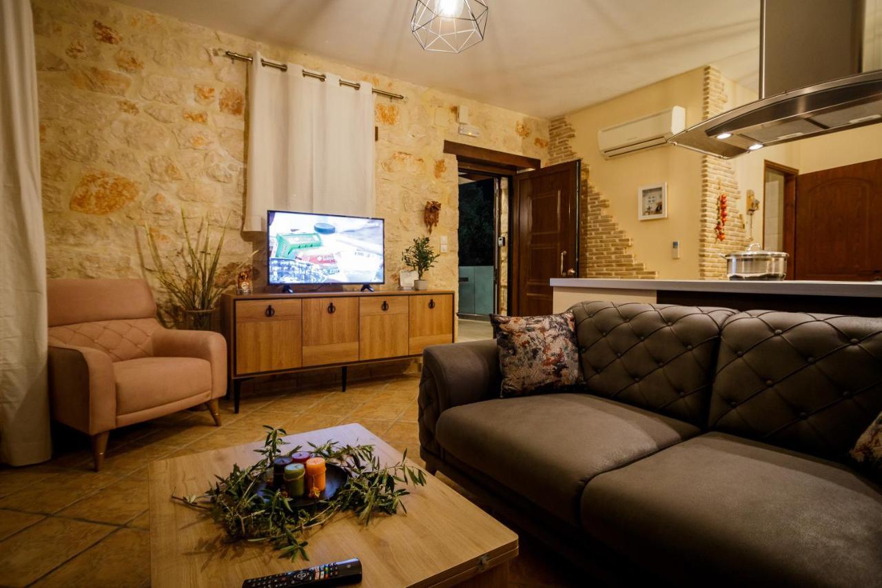 Villa Diamante Amoudi Buitenkant foto
