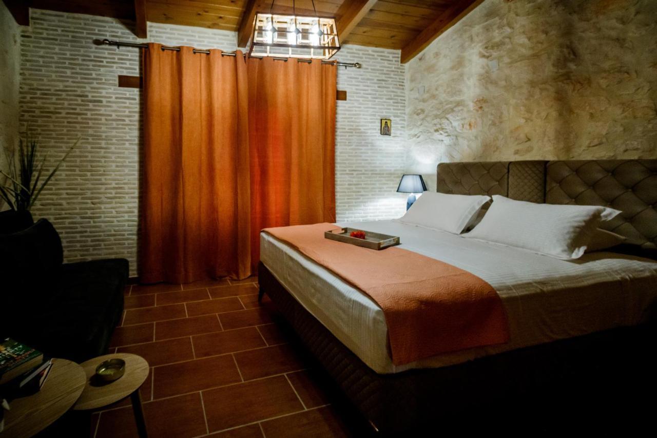 Villa Diamante Amoudi Buitenkant foto