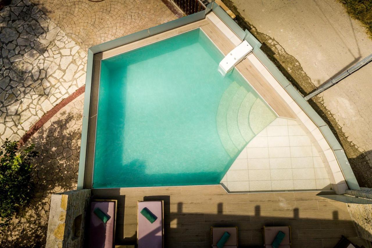 Villa Diamante Amoudi Buitenkant foto