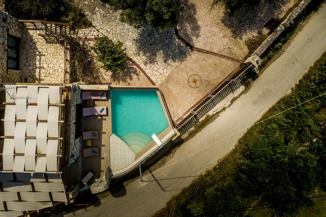 Villa Diamante Amoudi Buitenkant foto